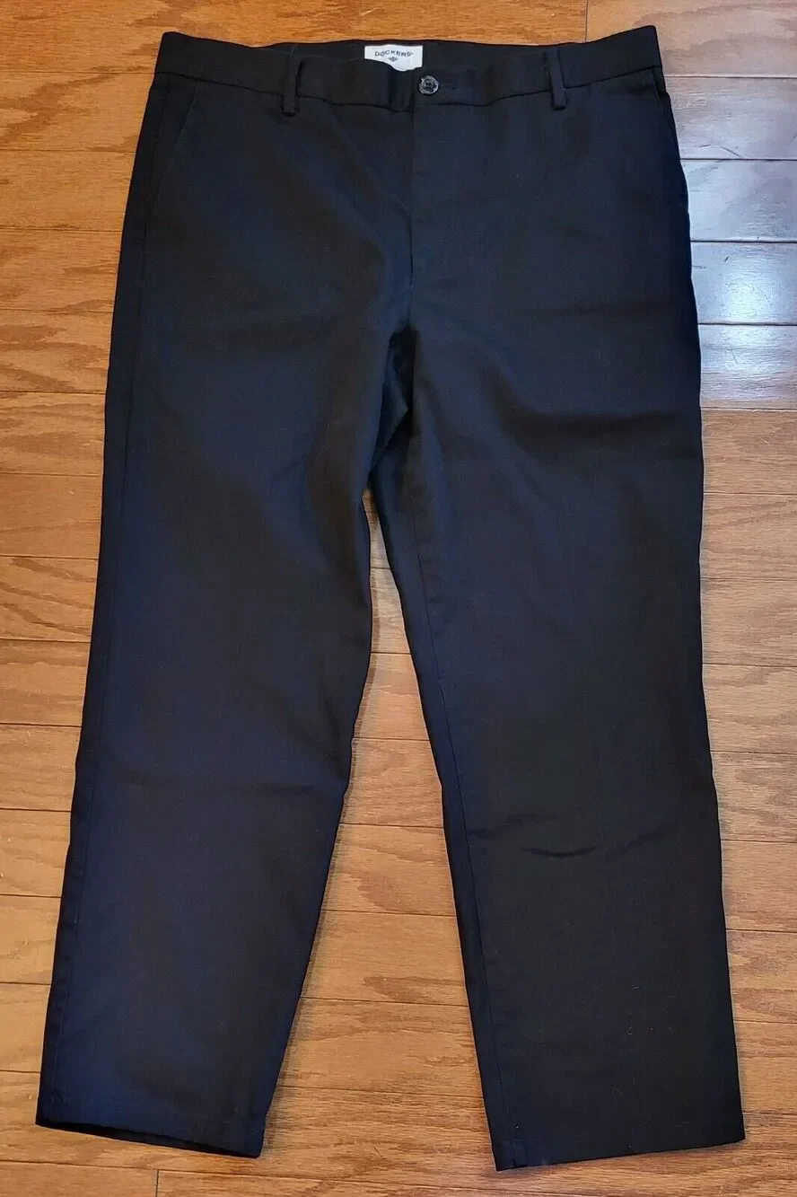 Dockers Men's Straight Fit Jeans / Pants Black 36W x 28L